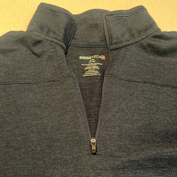 Swiss Tech Men's Dark Navy 1/4 Zip Performance Long Sleeve Pullover Size S - Picture 5 of 10